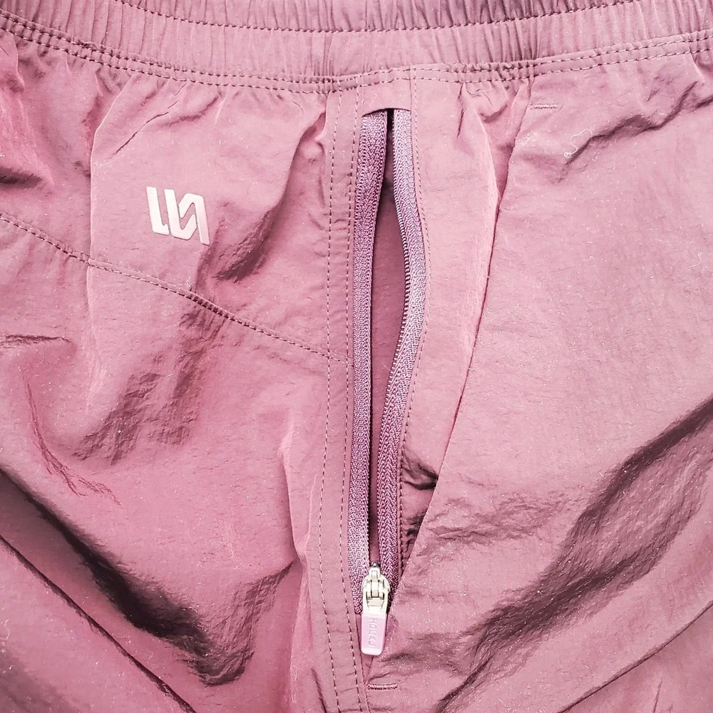 VRST All-In Unlined Shorts Mens Medium Burgundy Comfort Water Repellent UPF 50+‎